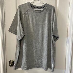 2 Shirts: Men’s Head T-Shirts. XXL. NWOT